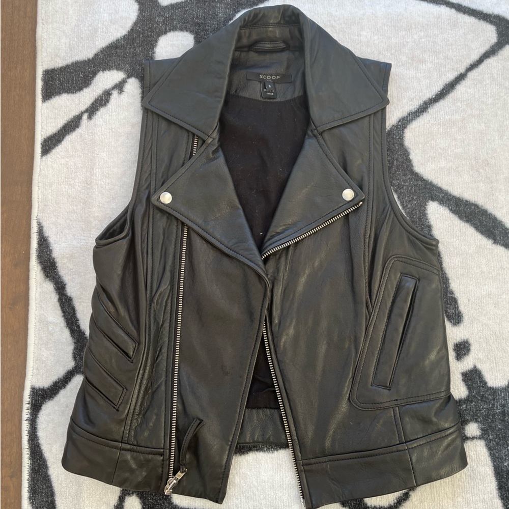 Scoop NYC Leather Vest. Size Small